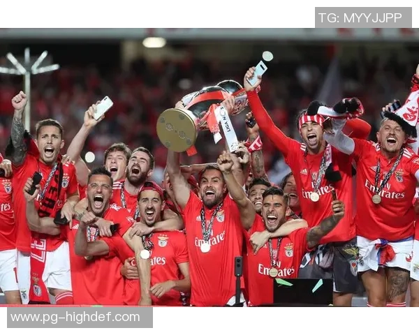 意甲激战AC米兰大胜本菲卡四球狂潮点燃全场激情瞬间回顾