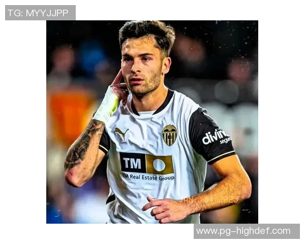 西甲激战：利物浦3-0战胜皇马乌龙球成比赛转折点引发热议