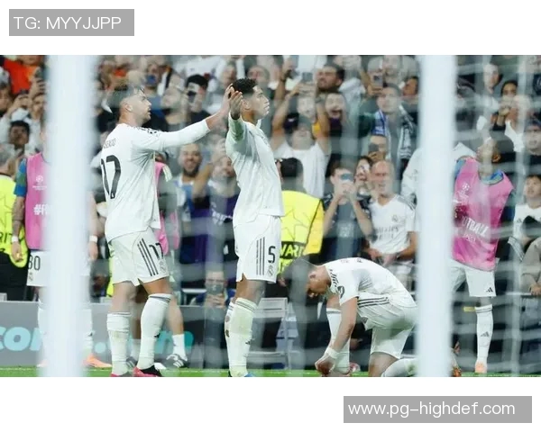 西甲激战皇马逆转本菲卡神扑时刻点燃全场激情 西甲激战皇马逆转本菲卡神扑时刻点燃全场激情